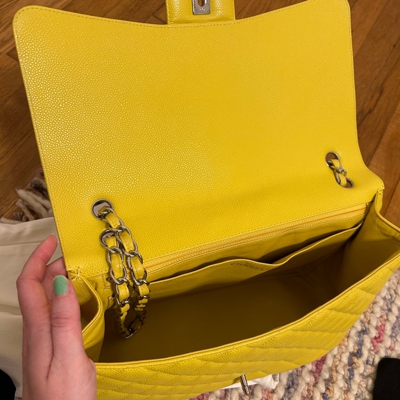 Chanel Jumbo flap caviar yellow silver hardware - Picture 4 of 10
